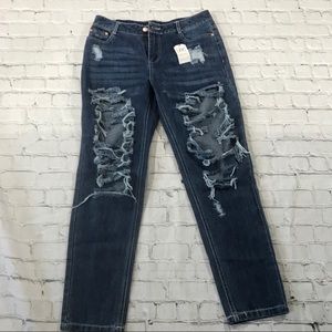 NWT YMHY Lupsona distressed Mom jeans high rise L